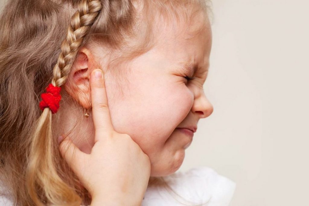 نشانه عفونت گوش در کودکان