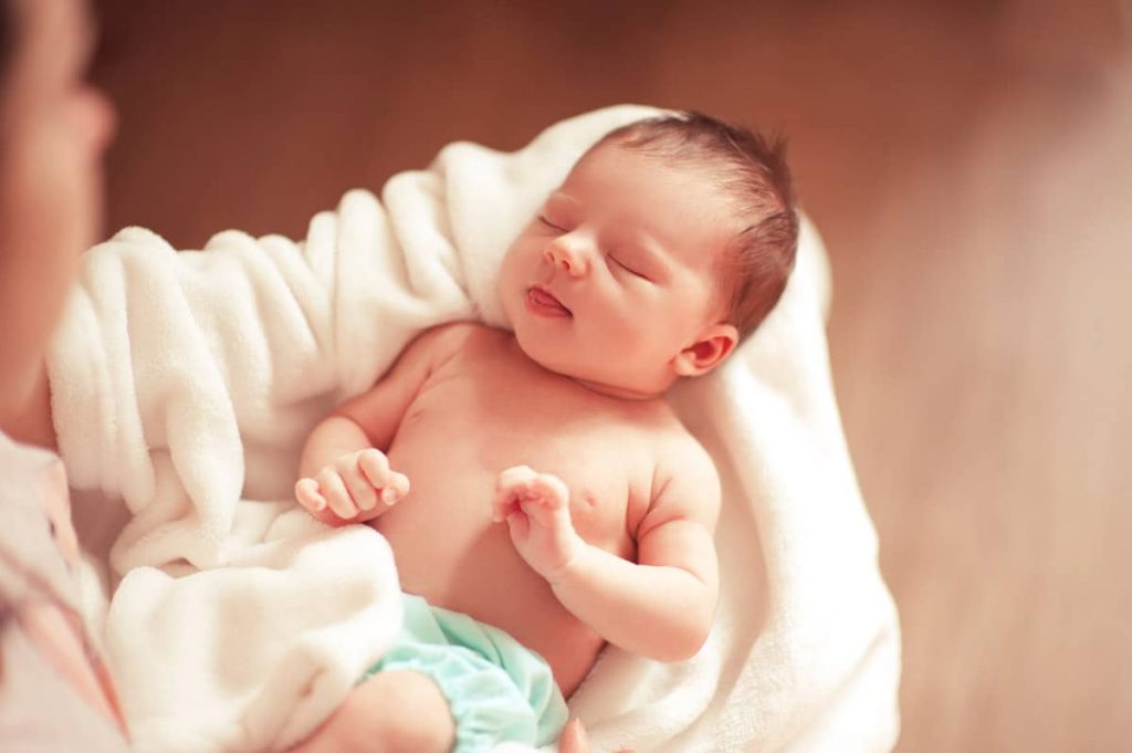 بهترین روش و زمان ختنه نوزادان توسط متخصص